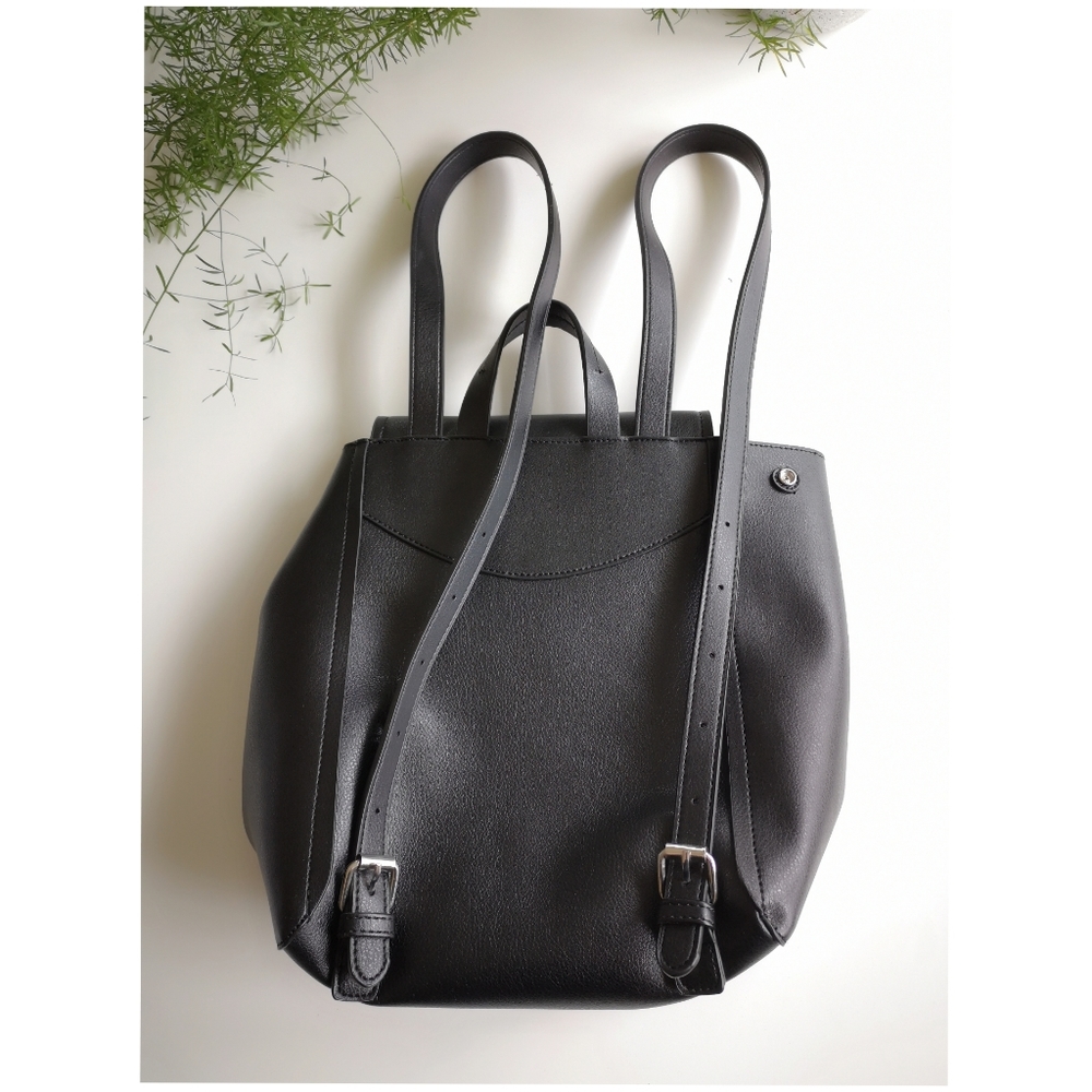 Stylish Backpack! - Picture 3 of 4